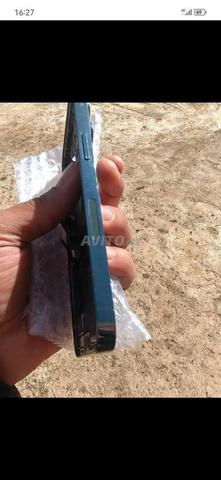 Dos iPhone 13 Pro avec tout