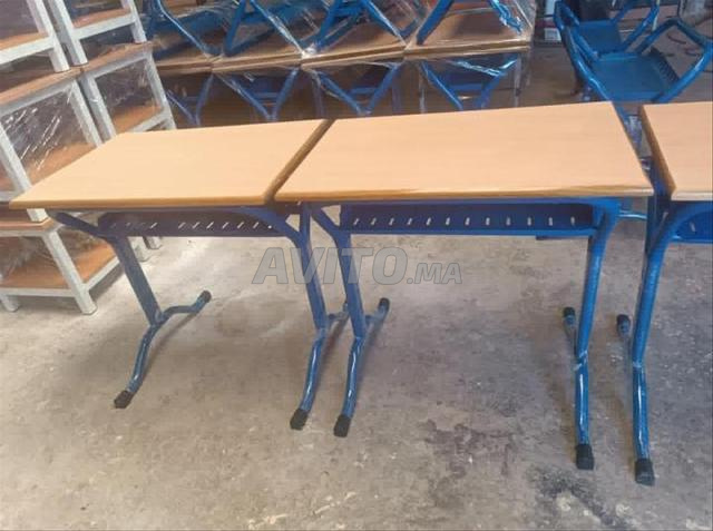 Table individuelle piètement Y/mobilier scolaire..