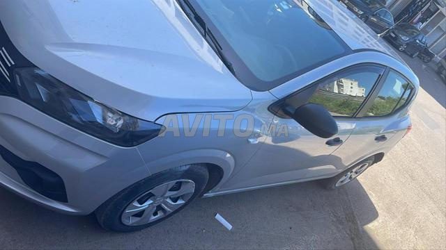 داسيا سانديرو بنزين يدوية 2023 بالدار البيضاء - 2