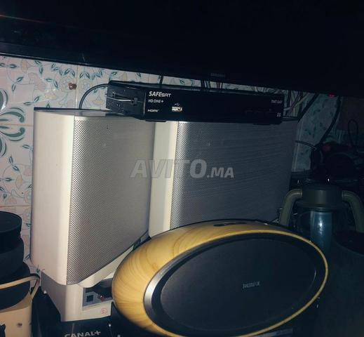 une paire stéréo Sonos Play 5