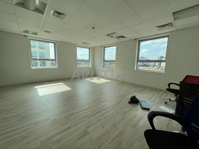 مكتب مجهز للإيجار في سيدي معروف - 2