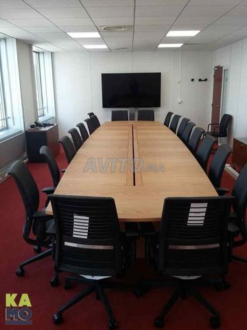 TABLE DE RÉUNION SUR MESURE - 2