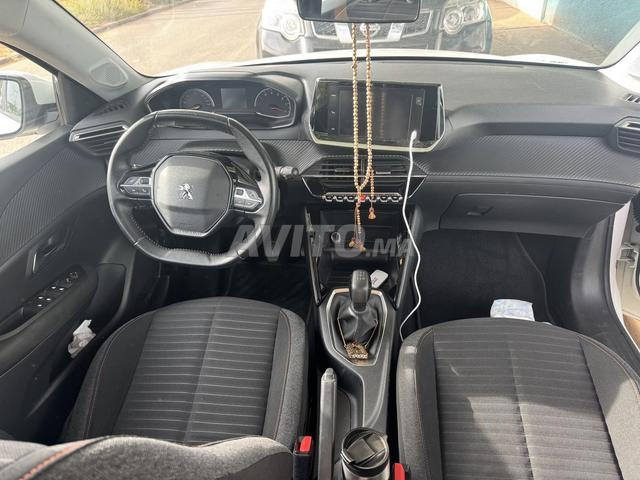 Peugeot 208 Diesel Manuelle 2021 à Rabat - 2