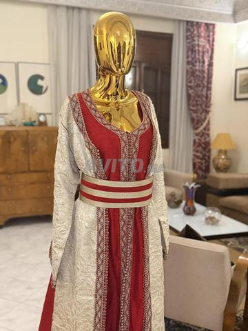 قفطان أحمر وذهبي مصنوع يدويًا - 2