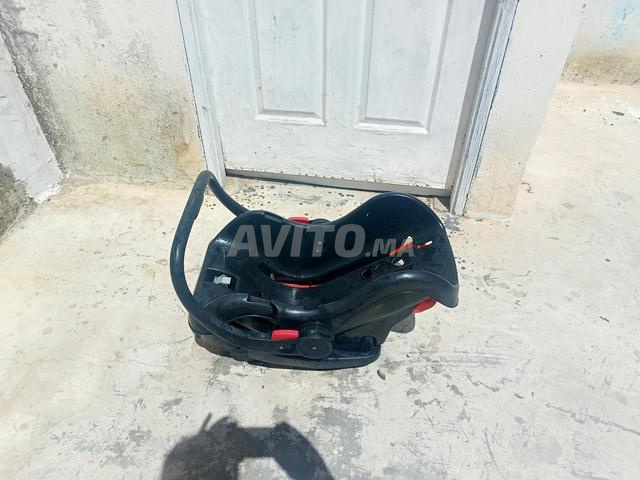 Siège auto pour enfant - 2
