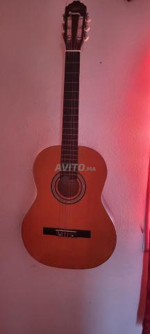 Guitare à vendre en bon état