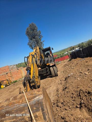 Caterpillar M318 pneu - 2