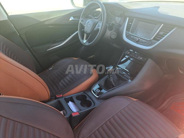 Opel Grandland Diesel 2021 sur Tanger - 2