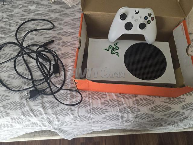 Xbox Series S مع يد تحكم و 5 ألعاب