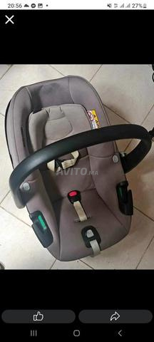 Siège auto pour les bébés et enfants