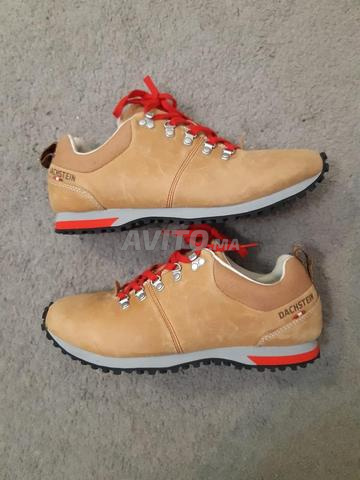 أحذية مشي مقاس 42