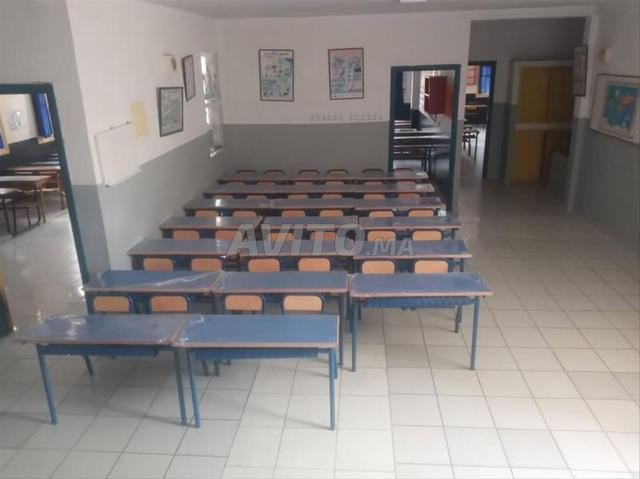 Table scolaire double place confortable/vestiaire