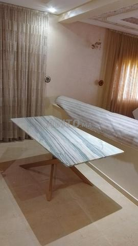 Table Marbre et 6 x Chaises Excellente condition - 2