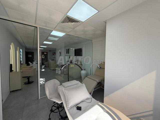 معهد تجميل - بيع المفتاح مجهز بالكامل