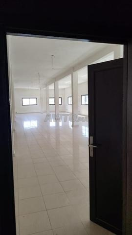 مساحة 300 متر مربع للايجار متعددة الاستخدامات - 2