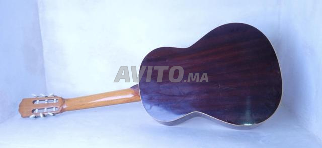 Guitares et instruments - 2