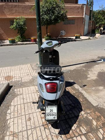 moto austin rebecca - 2