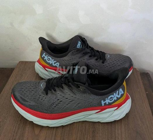 Hoka Clifton 8 original taille 42 - 2