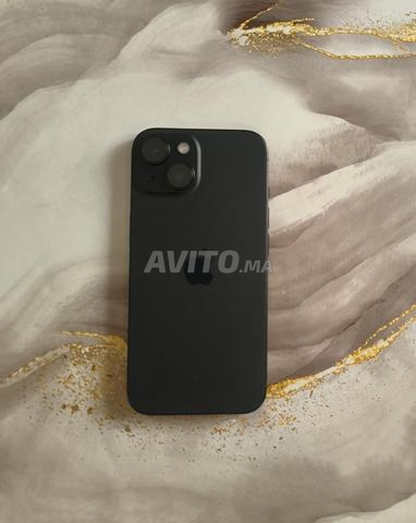 iPhone 15 Normal - 2