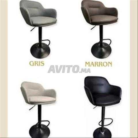 Tabouret de bar disponible à bon prix - 2