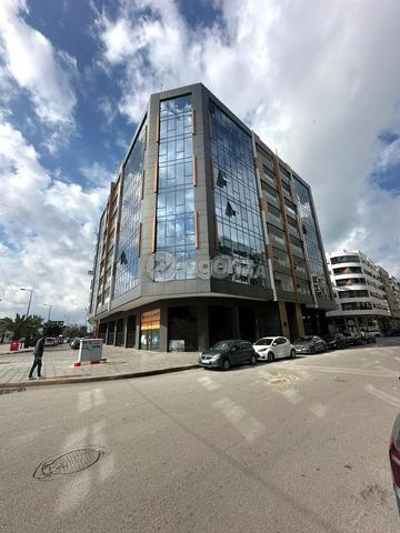 CMN-AI-1095 - Bureau à vendre à Roches Noires - 2