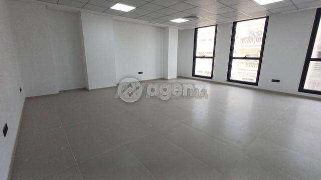 CMN-MA-2598 - مكتب للإيجار في شارع عبد المؤمن - 2