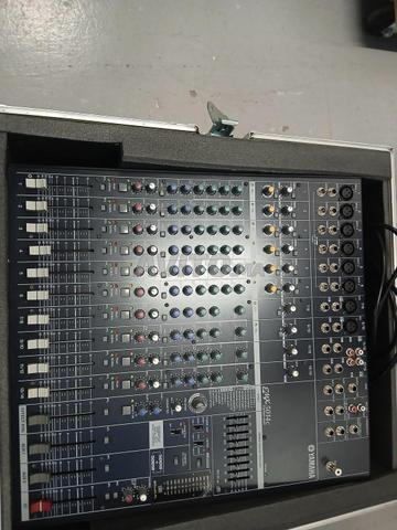 خلاط Yamaha EMX5014C أصلي (مضخم صوت) - 2