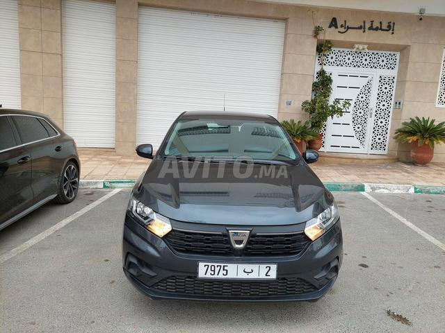 Dacia Sandero très neuve, 41.000 km