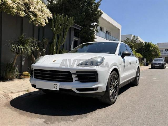 بورشه كايين هايبرد أوتوماتيك 2020