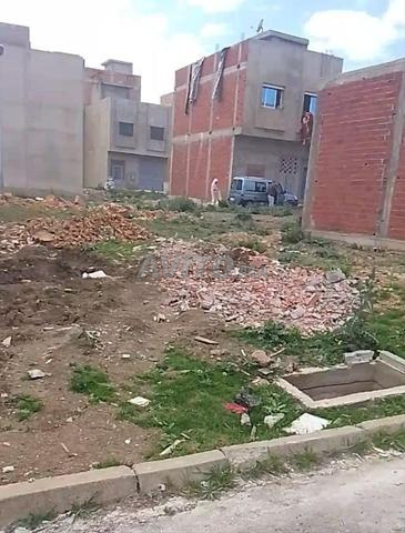 Terrain à vendre dans la subdivision El Bahira, Avouama, Tanger