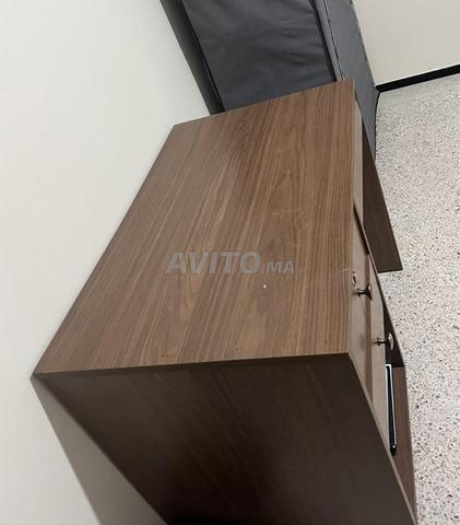 Bureau en bois à vendre – Bon état - 2