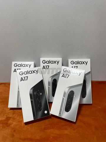 SAMSUNG GALAXY A17