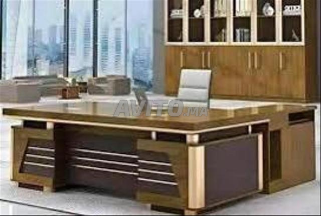 Bureau plus les chaises en promotion - 2