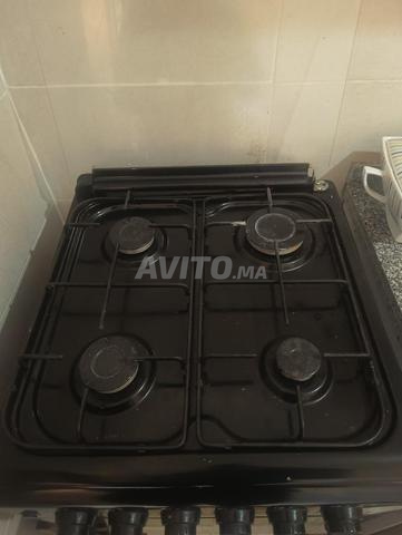 Machine à laver et cuisinière - 2