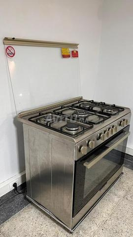 Cuisinière gaz Candy inox 5 feux et four à gaz - 2