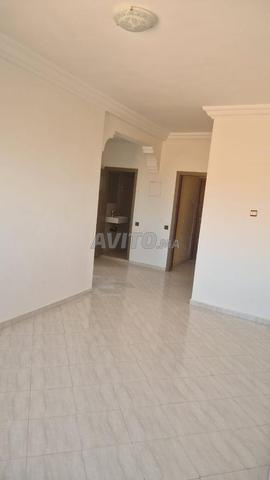 Appartement vide à louer - image 4