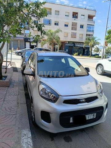 كيا بيكانتو بنزين يدوية 2017 في تمارة