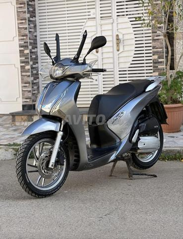 Honda sh robot 125i - 2