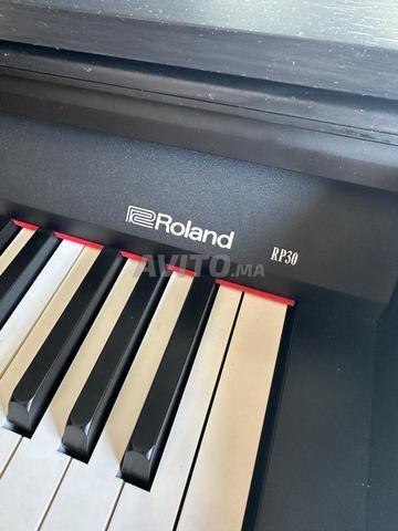 بيانو رولاند RP30 - 2