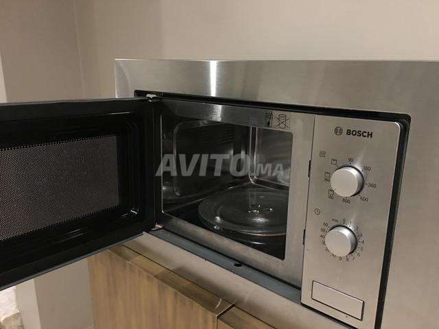 Micro-ondes BOSCH encastrable à vendre - 2