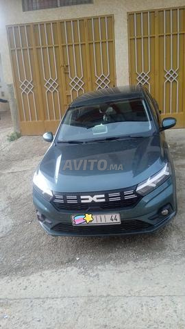 Dacia Logan modèle 2024 mois 10
