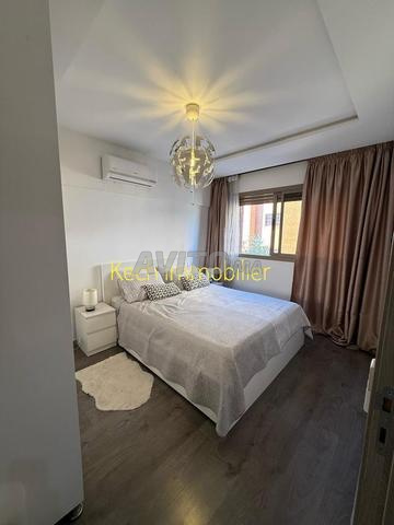 Joli appartement 2 chambres meublé avec terrasse à louer - image 3