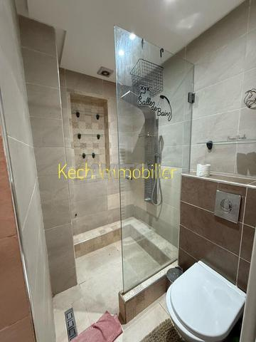 Joli appartement 2 chambres meublé avec terrasse à louer - image 5