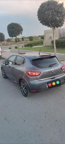 Clio 4 Limited 1ère main automatique - 2