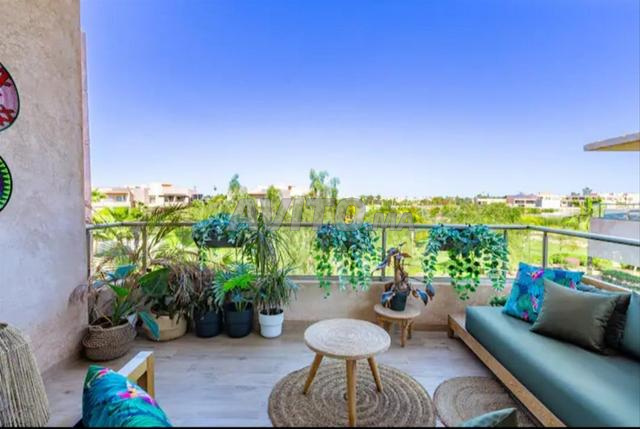 شقة فاخرة بغرف نوم 3 للإيجار - 2