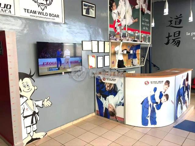 CMN-MA-2480 - Commerce à louer à Les princesses - 2