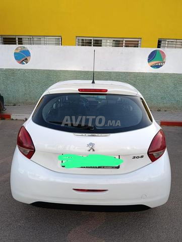 Peugeot 208 Diesel Manuelle 2019 à Agadir - 2