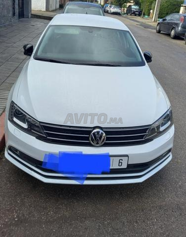 Volkswagen Jetta - 2