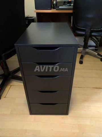 À vendre, excellente état, neuf, 5 tiroirs - 2