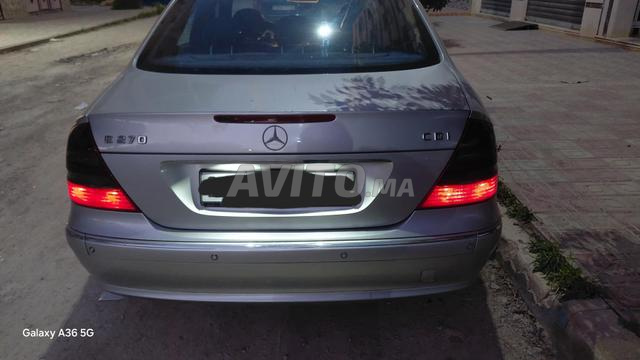 مرسيدس-بنز 270 ديزل أوتوماتيك 2004 في وجدة